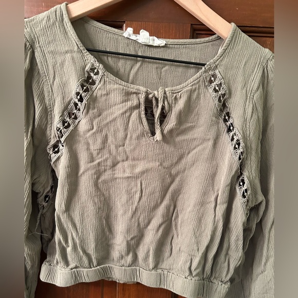 HIPPIE ROSE Lightweight Crop Boho Olive Green Women's Top. Size S - Picture 3 of 6